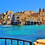 Deluxe With Valletta And Harbour Views Apartment