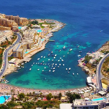 Deluxe With Valletta And Harbour Views * סליאמה