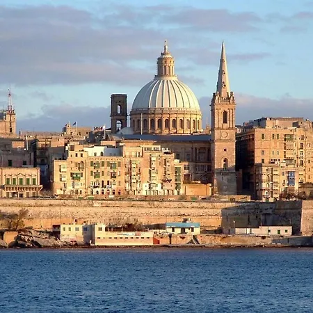 דירה Deluxe With Valletta And Harbour Views