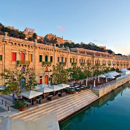Deluxe With Valletta And Harbour Views Apartment Sliema