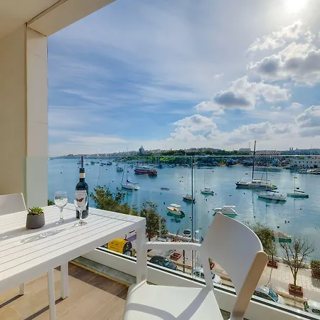 Deluxe With Valletta And Harbour Views Apartment