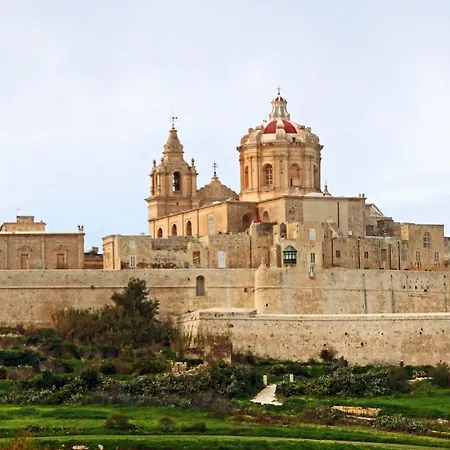 Deluxe With Valletta And Harbour Views *